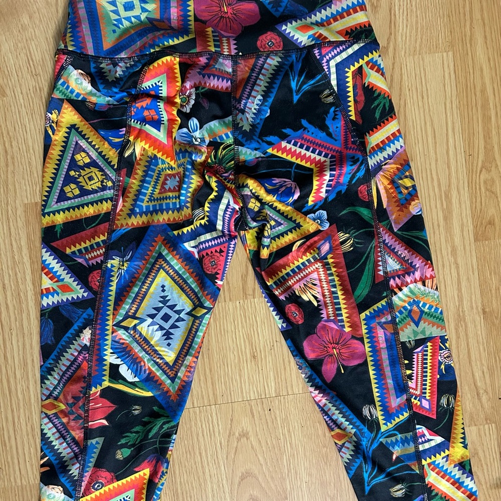 Lularoe Rise Capris - Picture 2 of 3